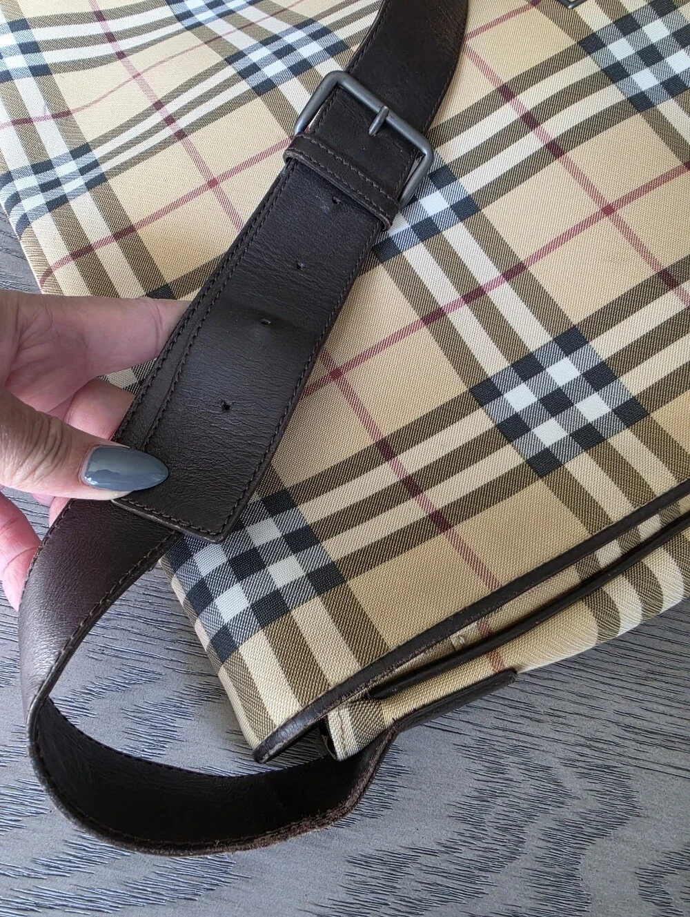 Authentic Burberry Classic Plaid Messenger Bag in Beige with Brown Leather Trim